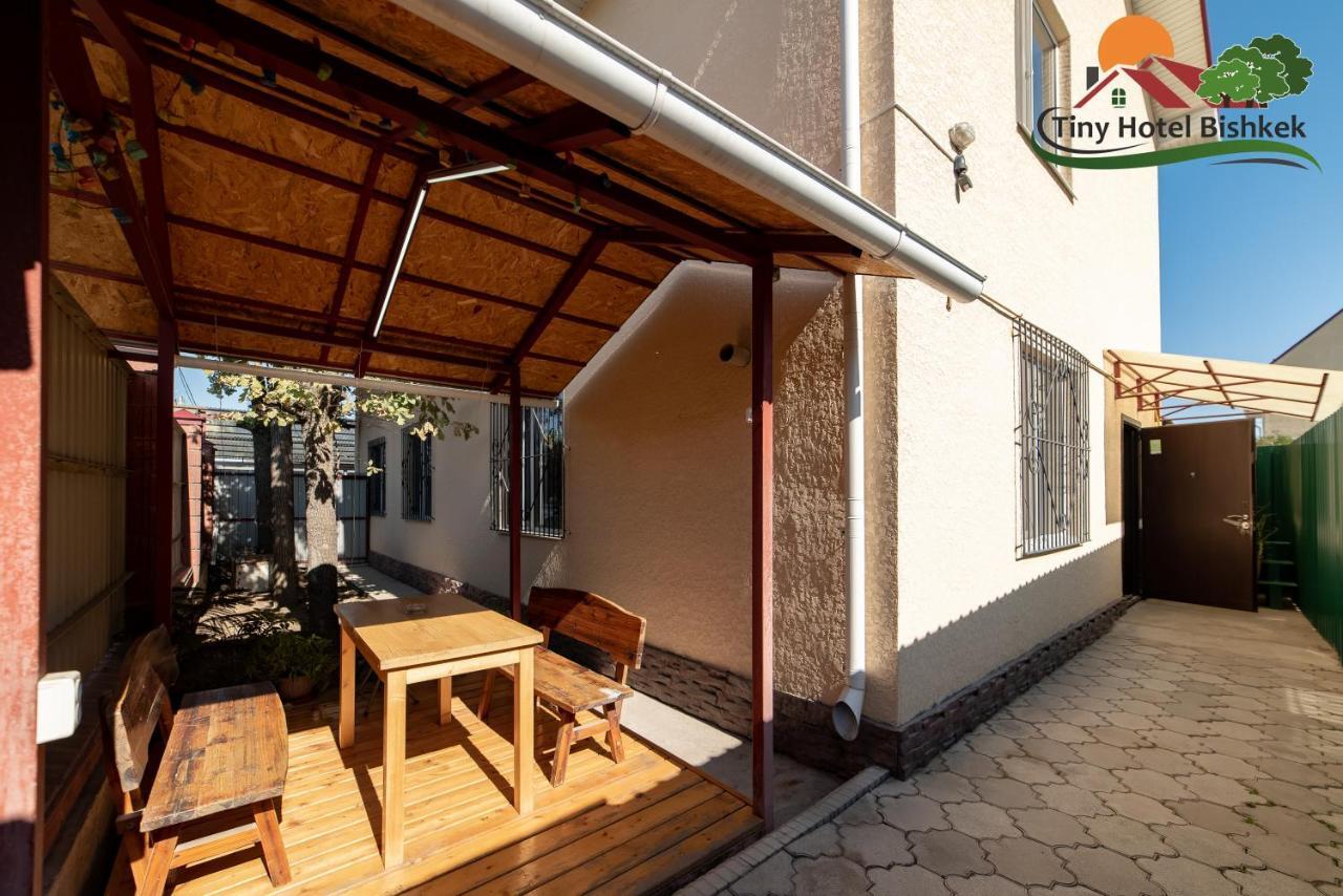 Tiny Hotel Bischkek Exterior foto